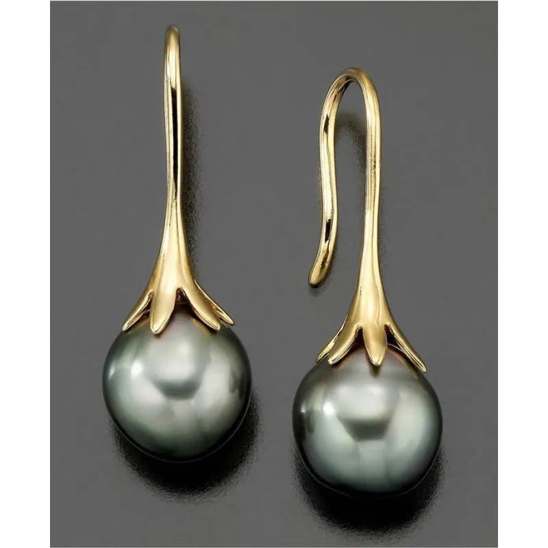Gold tone retro fashion drop dangle earrings for women with electroplated alloy construction