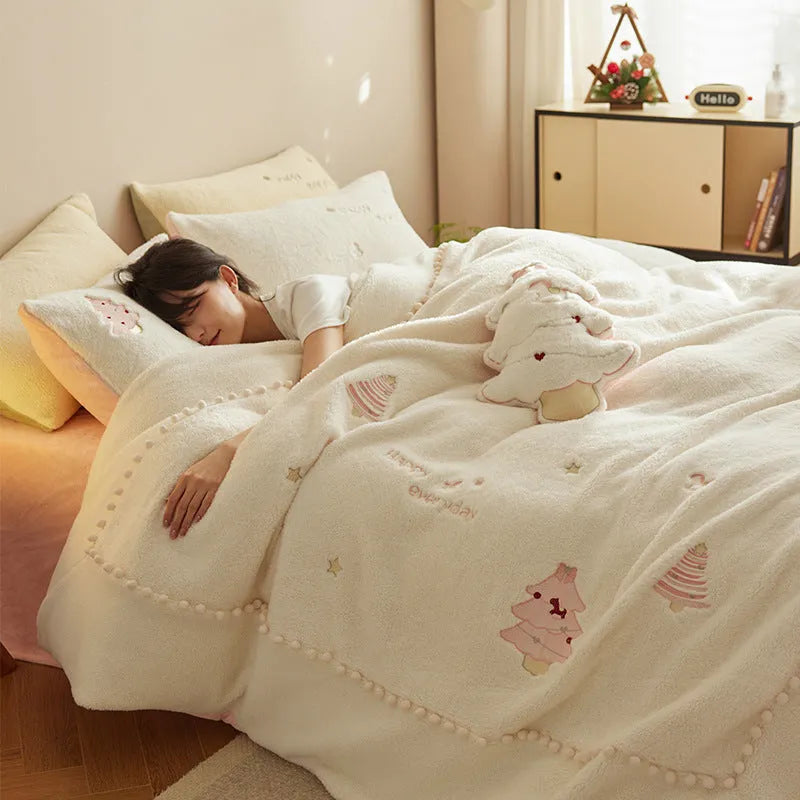 Winter milk fibre princess style bedding set with Christmas tree pattern on quilt and pillowcases.
