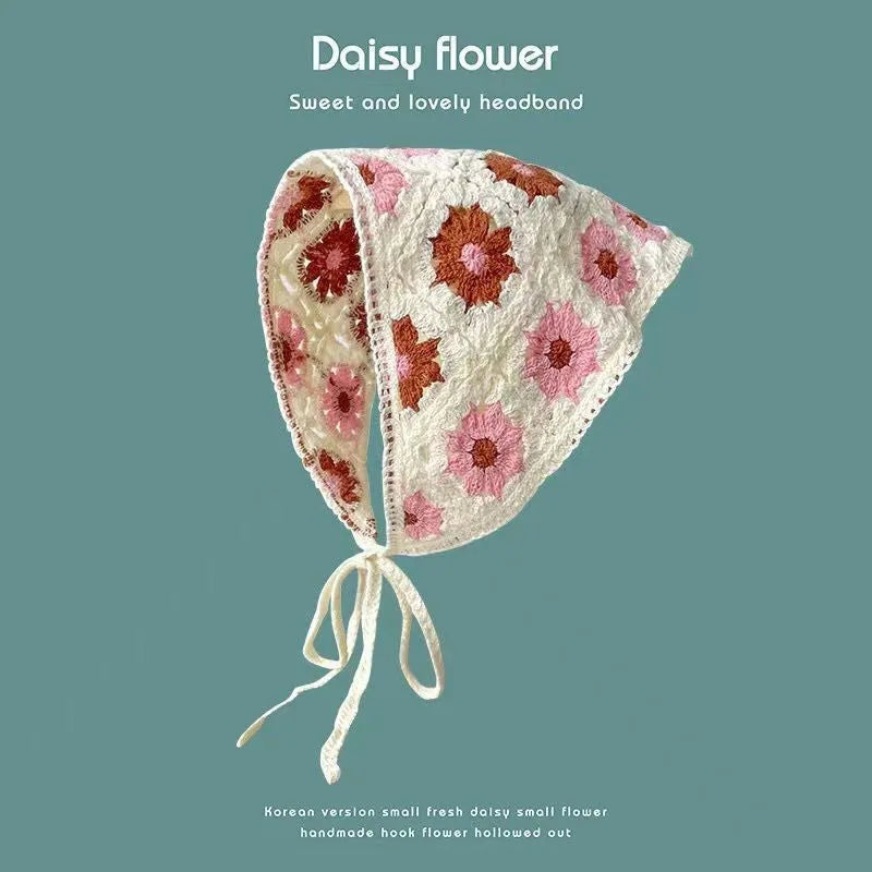 Women's cotton triangle headscarf with floral pattern in French retro style