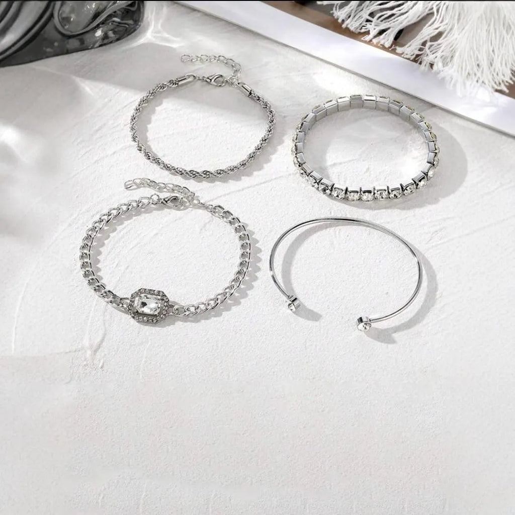 Retro geometric alloy bracelet four-piece set with square diamond pendant and metal chain