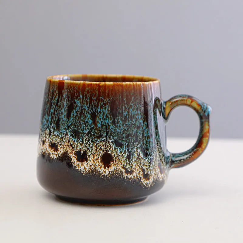 Creative retro style stainless steel large-capacity thermal cup or coffee mug.