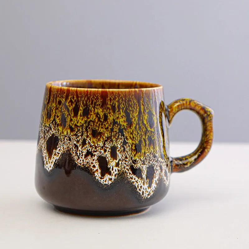 Creative retro style stainless steel large-capacity thermal cup or coffee mug.