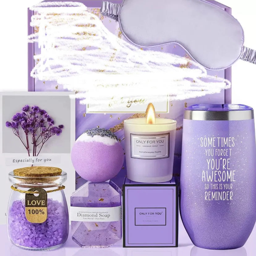 Soy wax aromatherapy candle bath set gift box with decorative suit designs in multiple colours