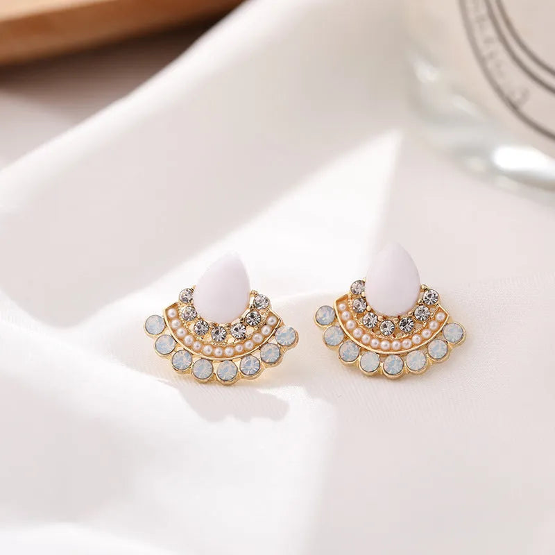Silver retro fan-shaped earrings with rhinestone and opal geometric design