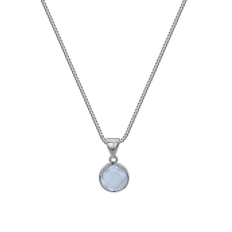Women's Korean-style oval pendant necklace with artificial crystal and adjustable chain