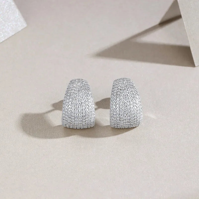 Geometric S925 sterling silver ear studs with moissanite stones for women