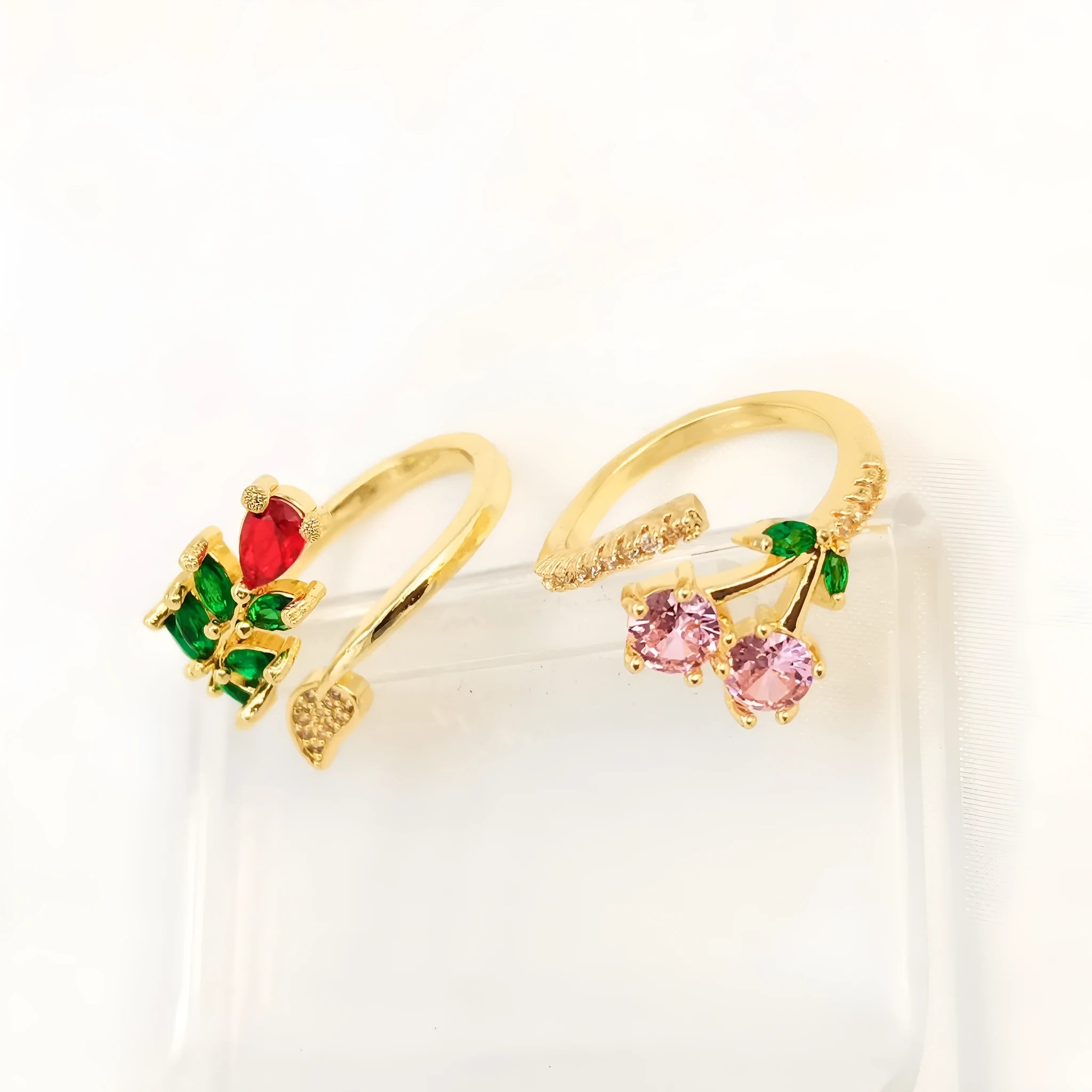 Copper geometric open ring with gold-plated zircon leaf design for women