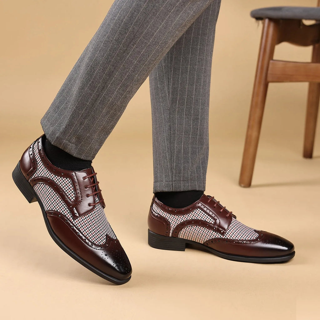 Imitation houndstooth plaid men's casual leather shoes with square toe and lace-up design