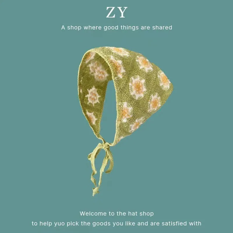 Women's cotton triangle headscarf with floral pattern in French retro style