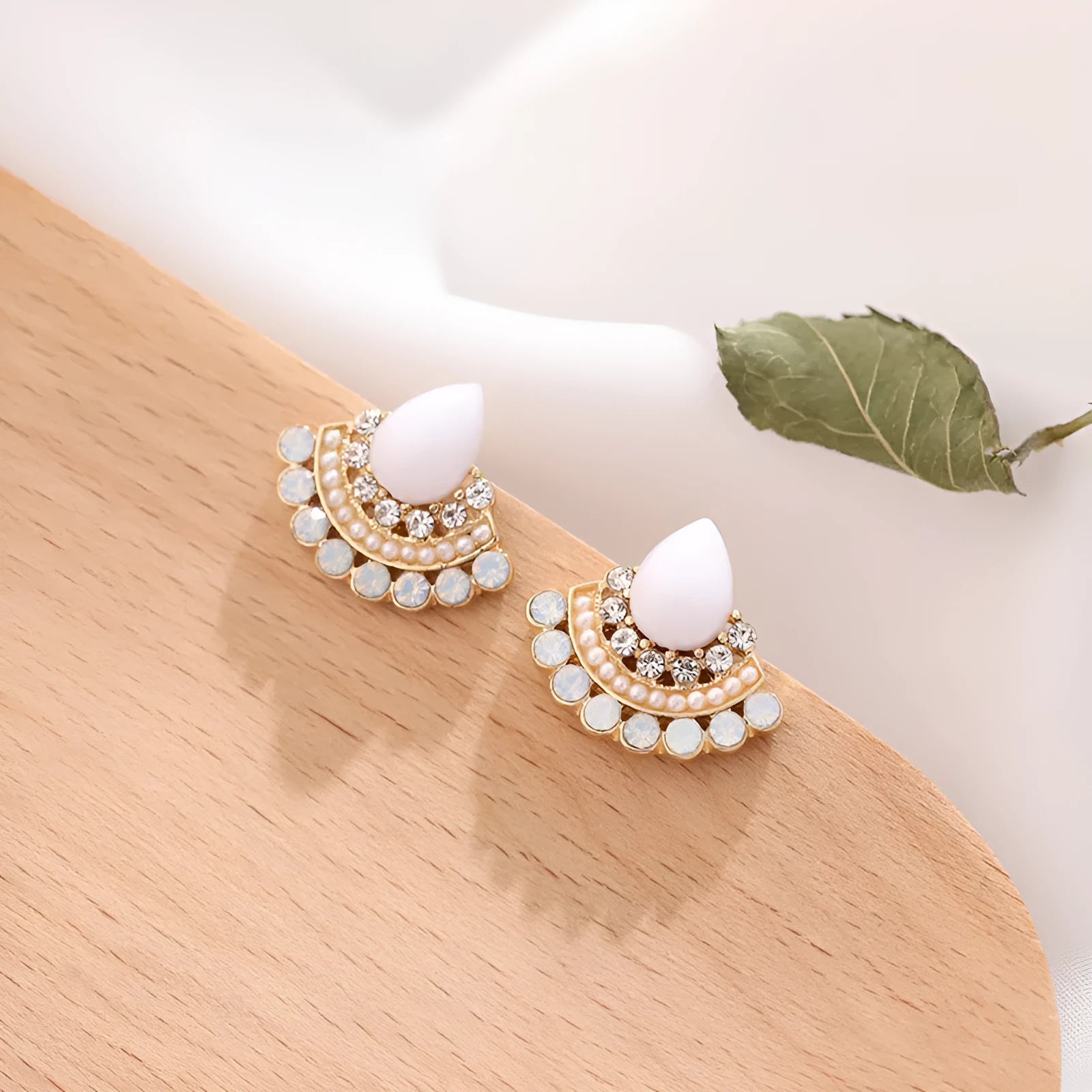 Silver retro fan-shaped earrings with rhinestone and opal geometric design