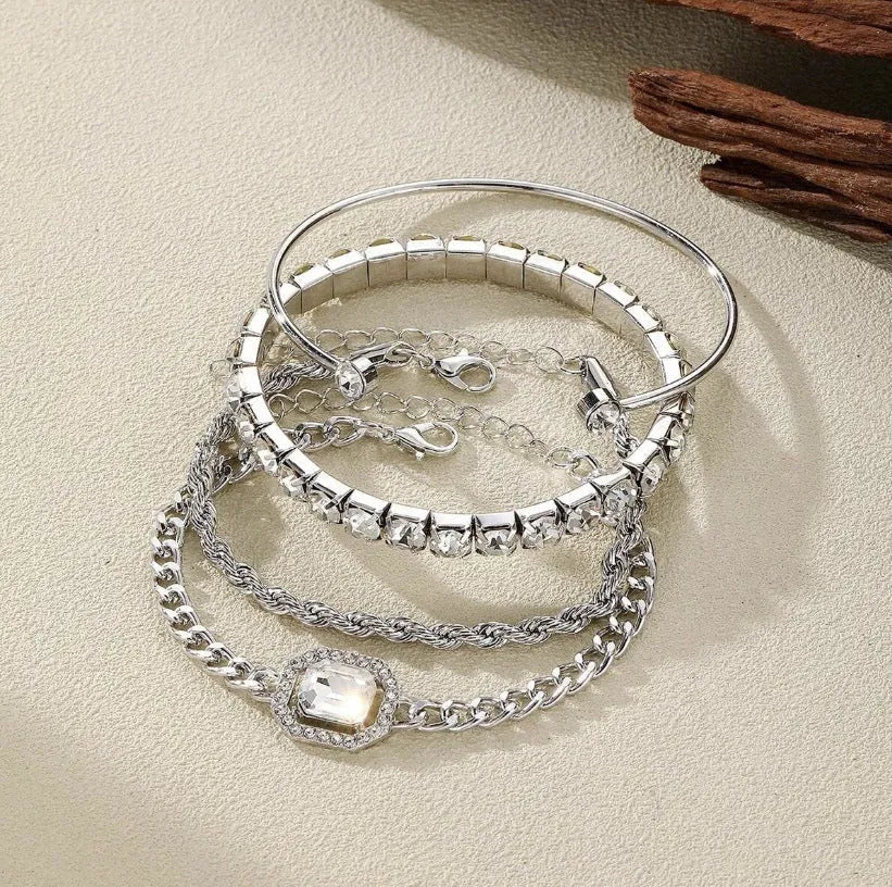 Retro geometric alloy bracelet four-piece set with square diamond pendant and metal chain