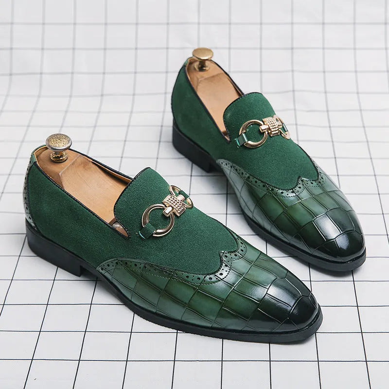 Men's black and green pointed toe casual business shoes with a low-top PU upper and rubber sole.
