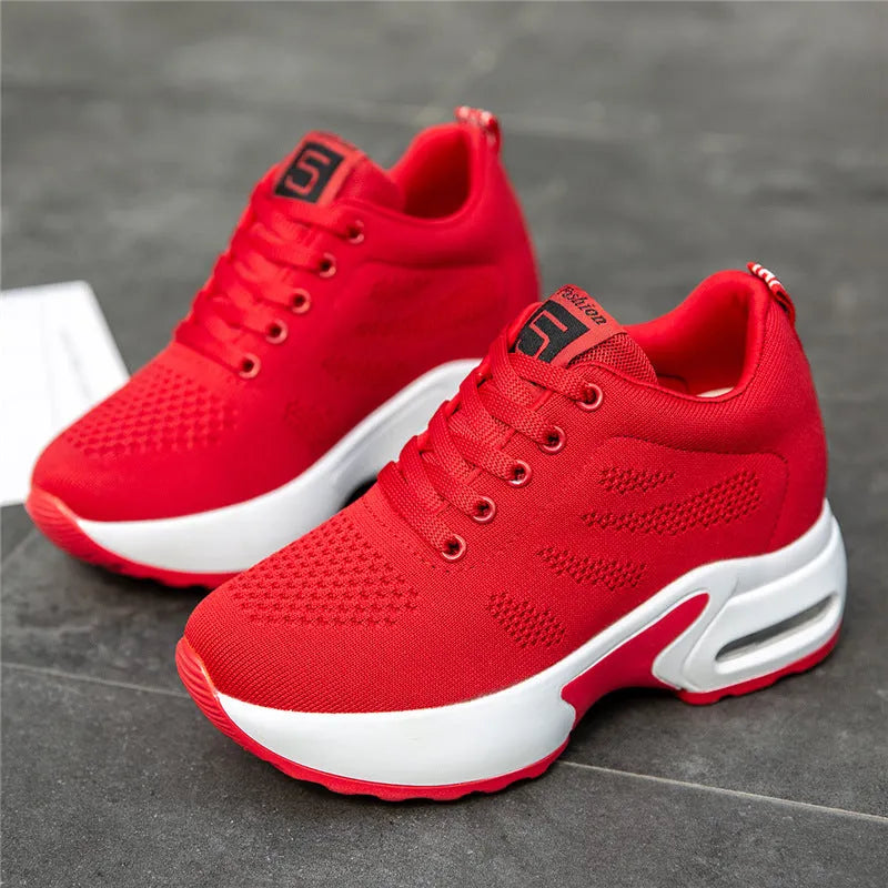 Soft sole mesh height-increasing platform casual shoes in black, side view