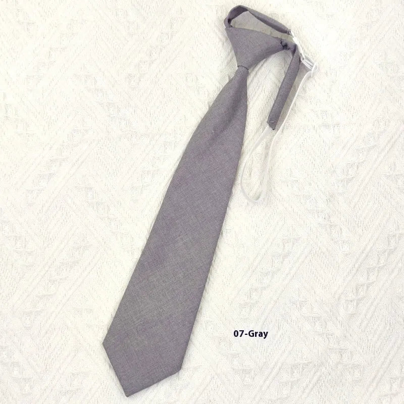 Men's solid colour cotton bow tie in arrow style measuring 35x7cm