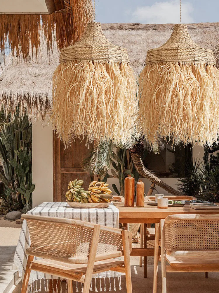 Retro southeast Asian style pendant light with 50cm diameter woven from wild vetch and willow materials