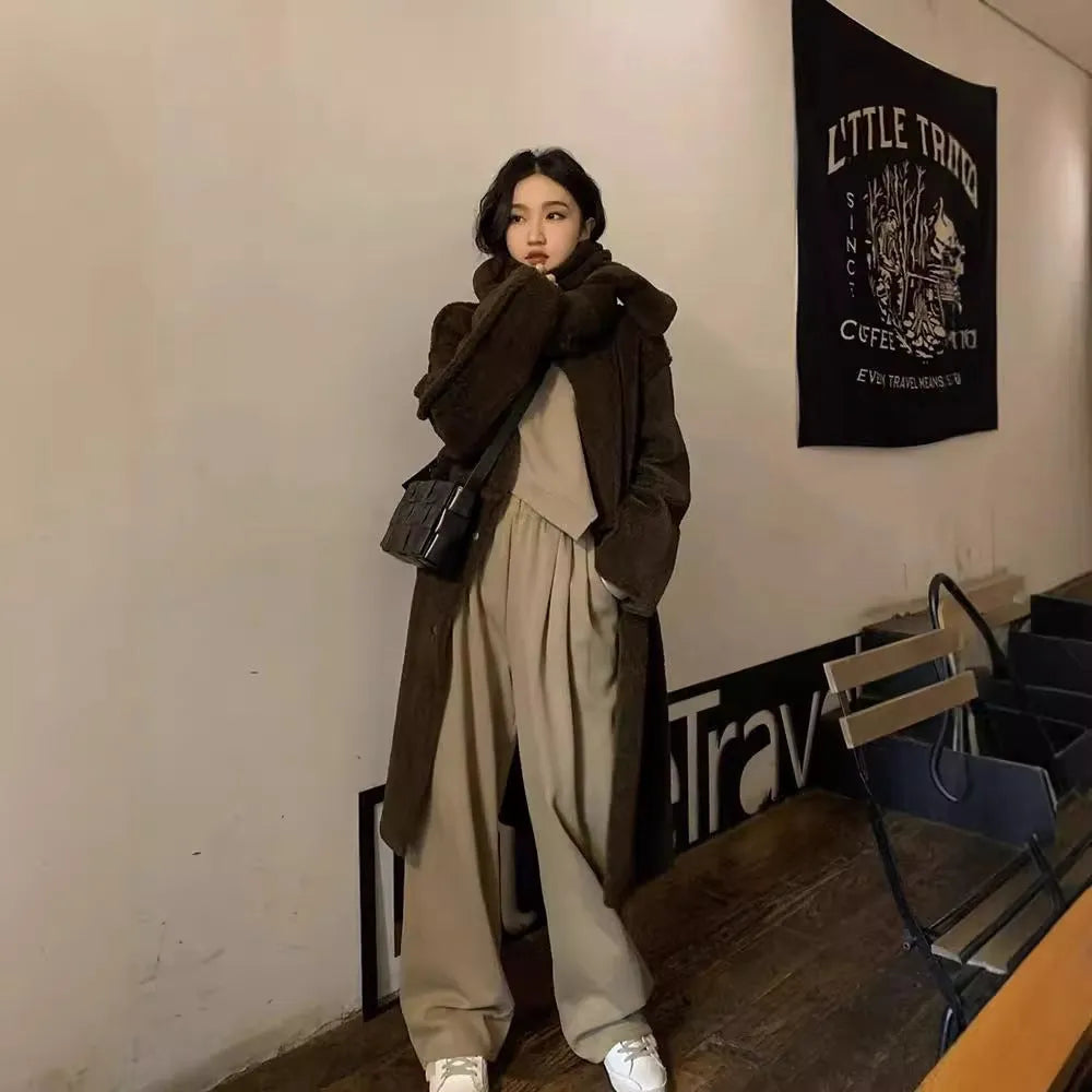 Women's loose casual sports suit set in solid colour with top and trousers, splicing detail, khaki or brown options