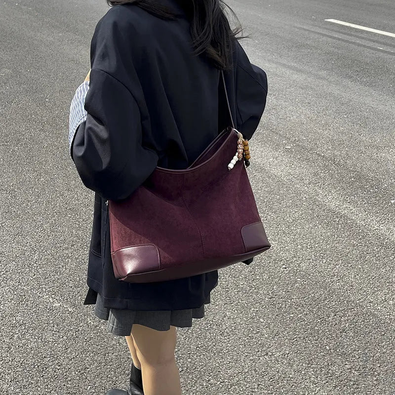 Women's PU leather large-capacity suede texture shoulder crossbody bag in brown with ribbon pendant, horizontal square shape, sandwich pocket