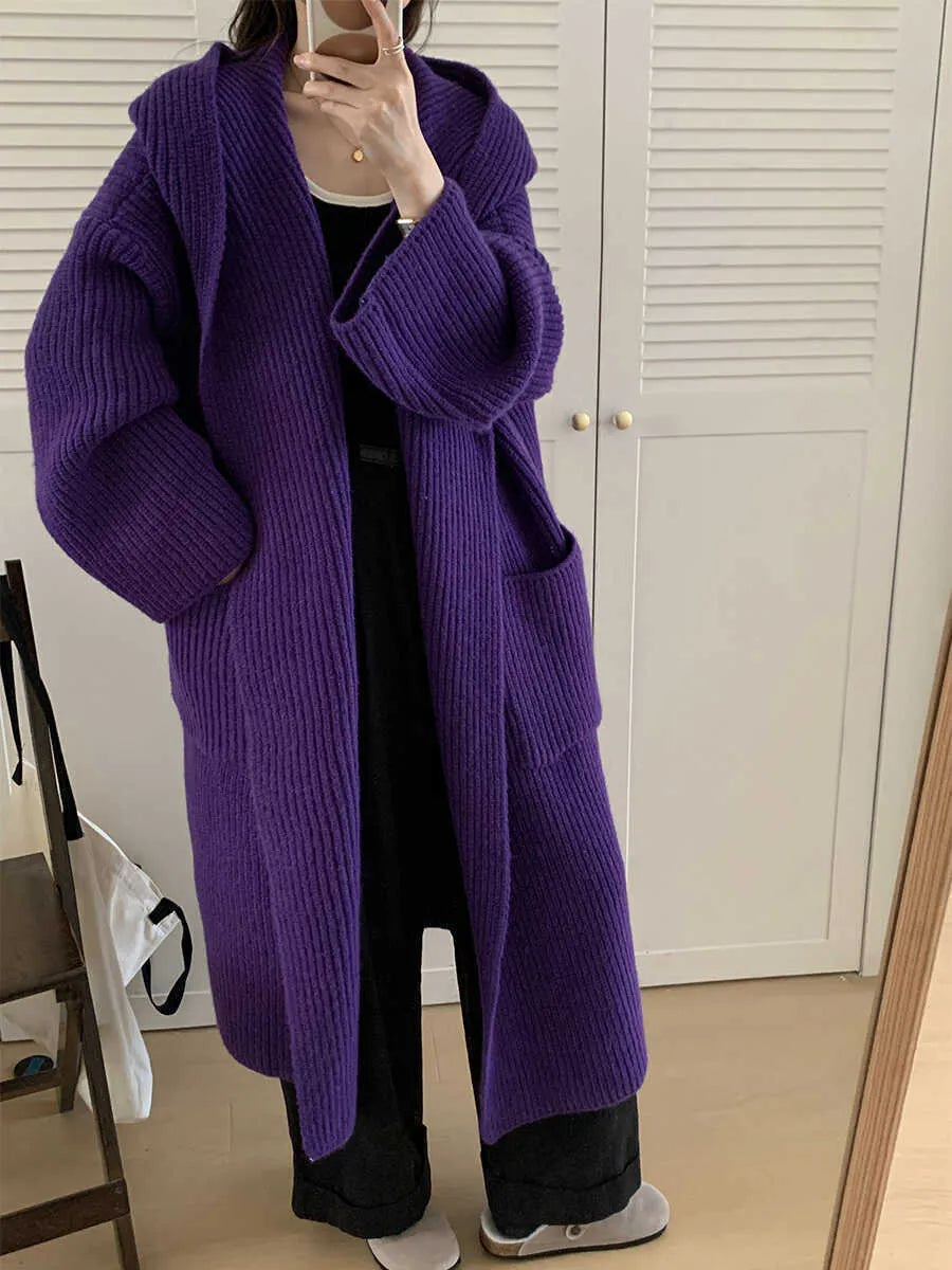 Women's loose hooded cardigan coat in acrylic fibre with extended length and raglan sleeves