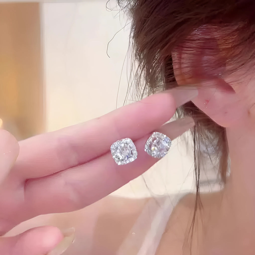 Square diamond geometric earrings for women in silver or gold alloy metal