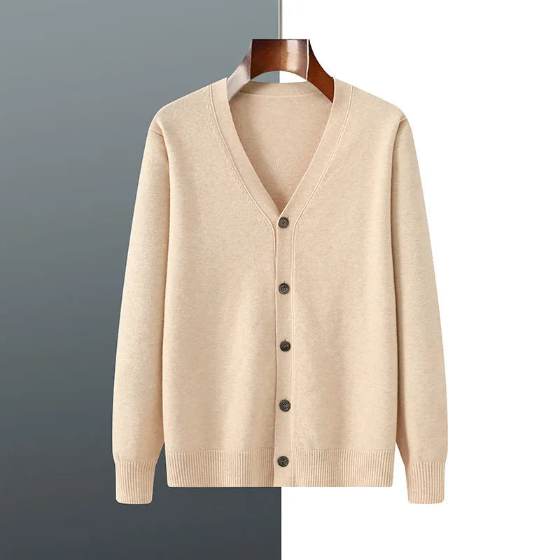 Men's Andy velvet cardigan coat in V-neck design with loose fit and long sleeves