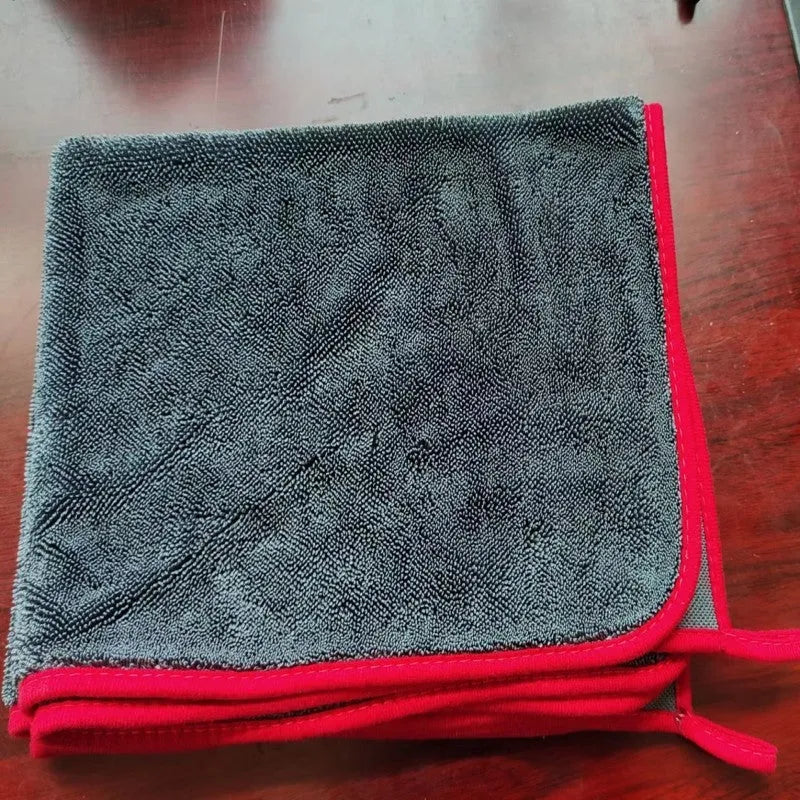 Twisted braid car cleaning towel in grey with textured surface for automotive glass washing and detailing