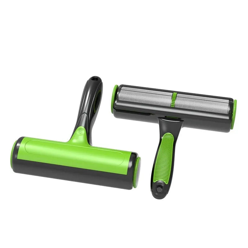 Green manual pet hair lint roller with sticky brush on ABS plastic handle.