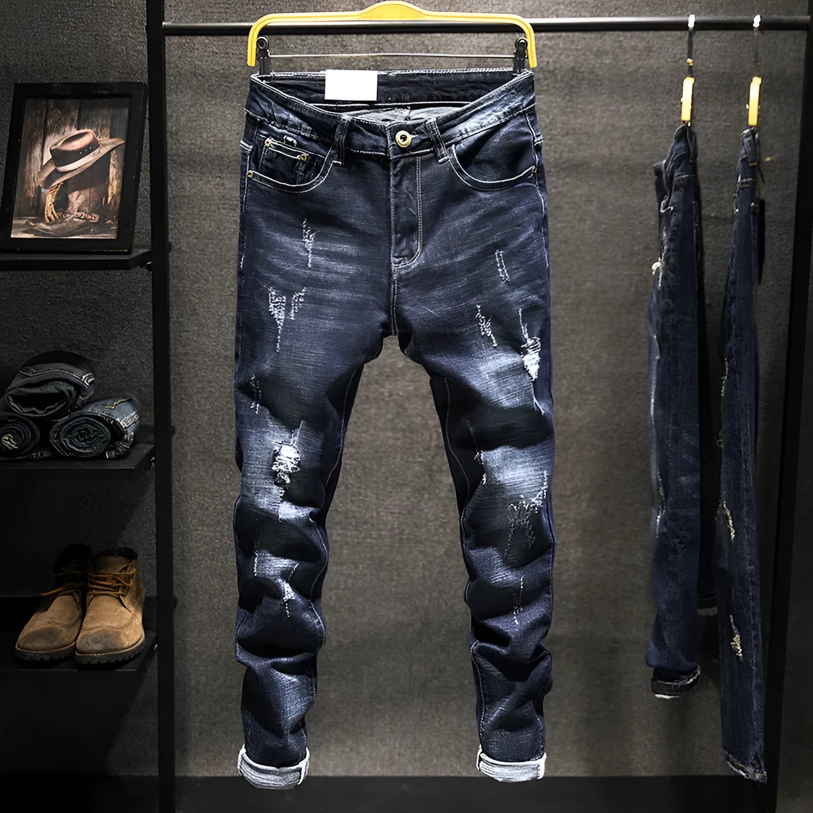 Men's slim-fitting skinny jeans in dark blue and light blue colours with micro-elasticity cotton denim