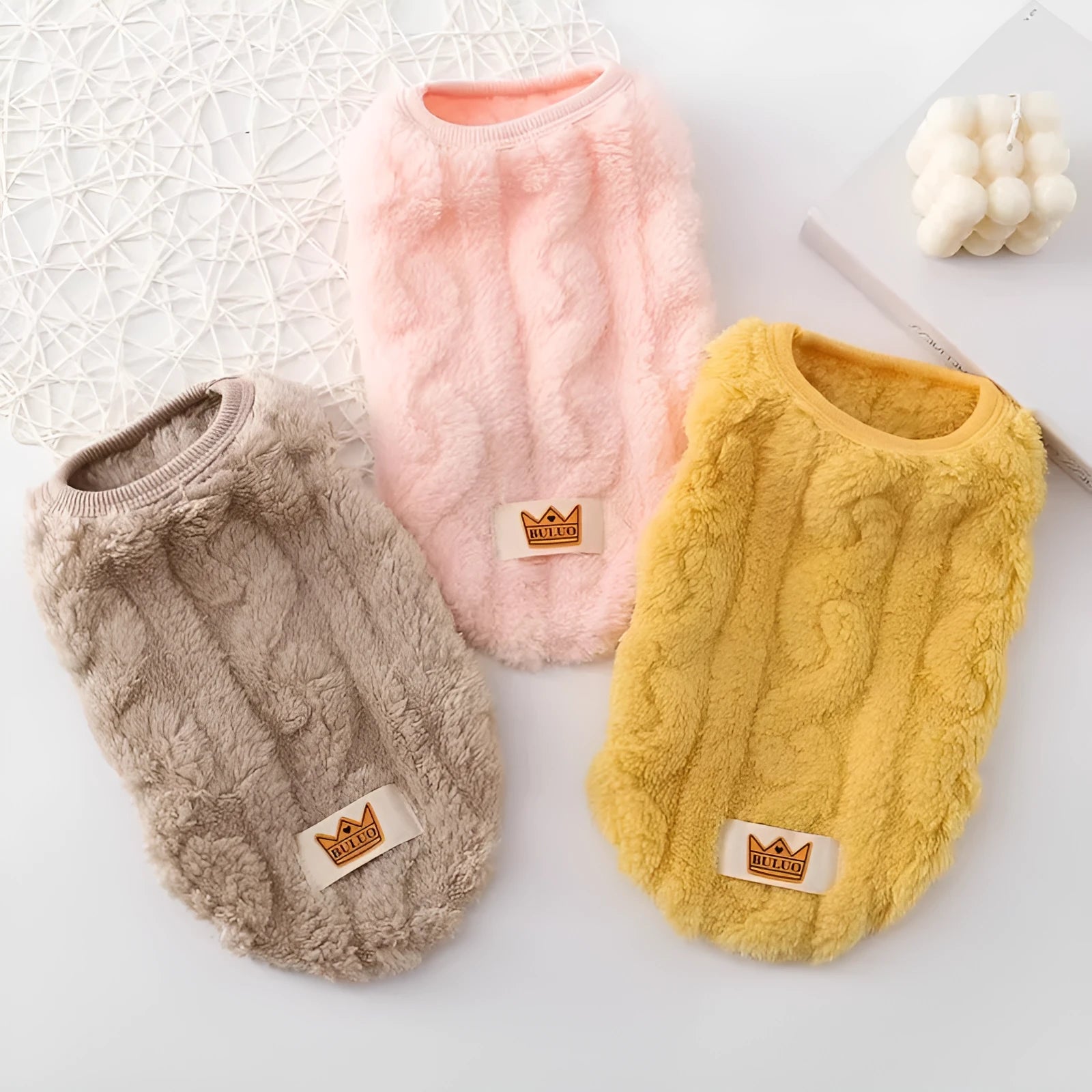 Thermal knitted thickened polyester vest for small dogs, yellow colour, XS size, chest circumference 30 cm