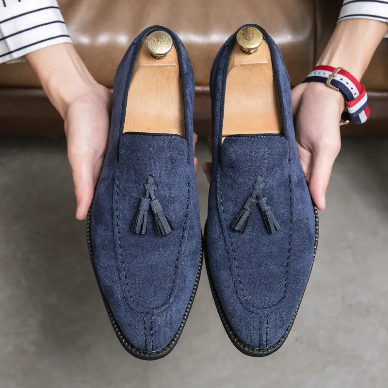Men's suede matte fashion leather shoes in blue with flat heel and low tube design