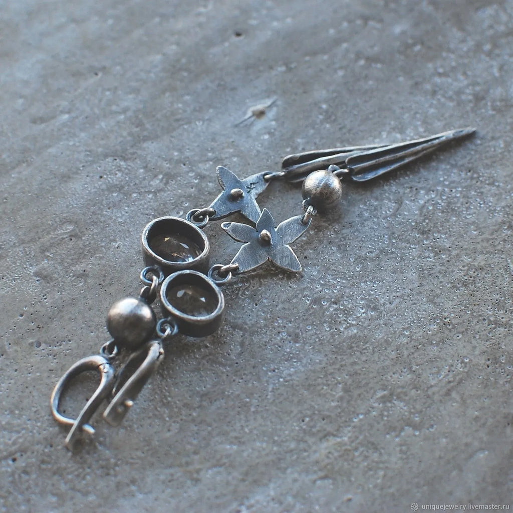 Hesheng geometric antique silver rhinestone pendant earrings with long drop design
