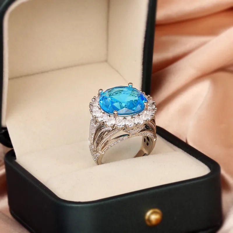 Italian court retro hollow women's ring in brass electroplated white steel