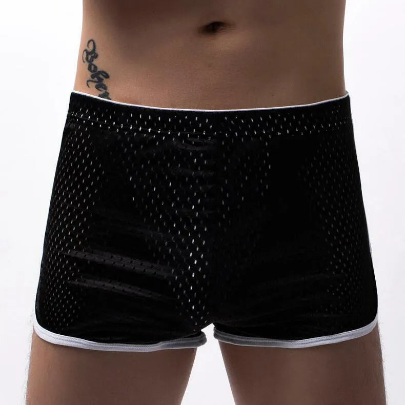 Men's cotton three-point boxer shorts in multiple colours on a mid waist