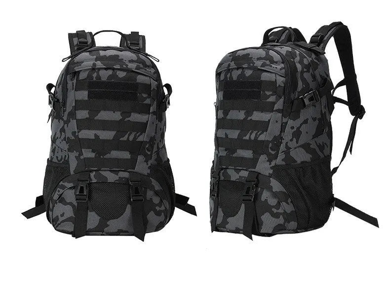 Oxford cloth mountaineering backpack in camouflage pattern with air pillow belt system for outdoor hiking