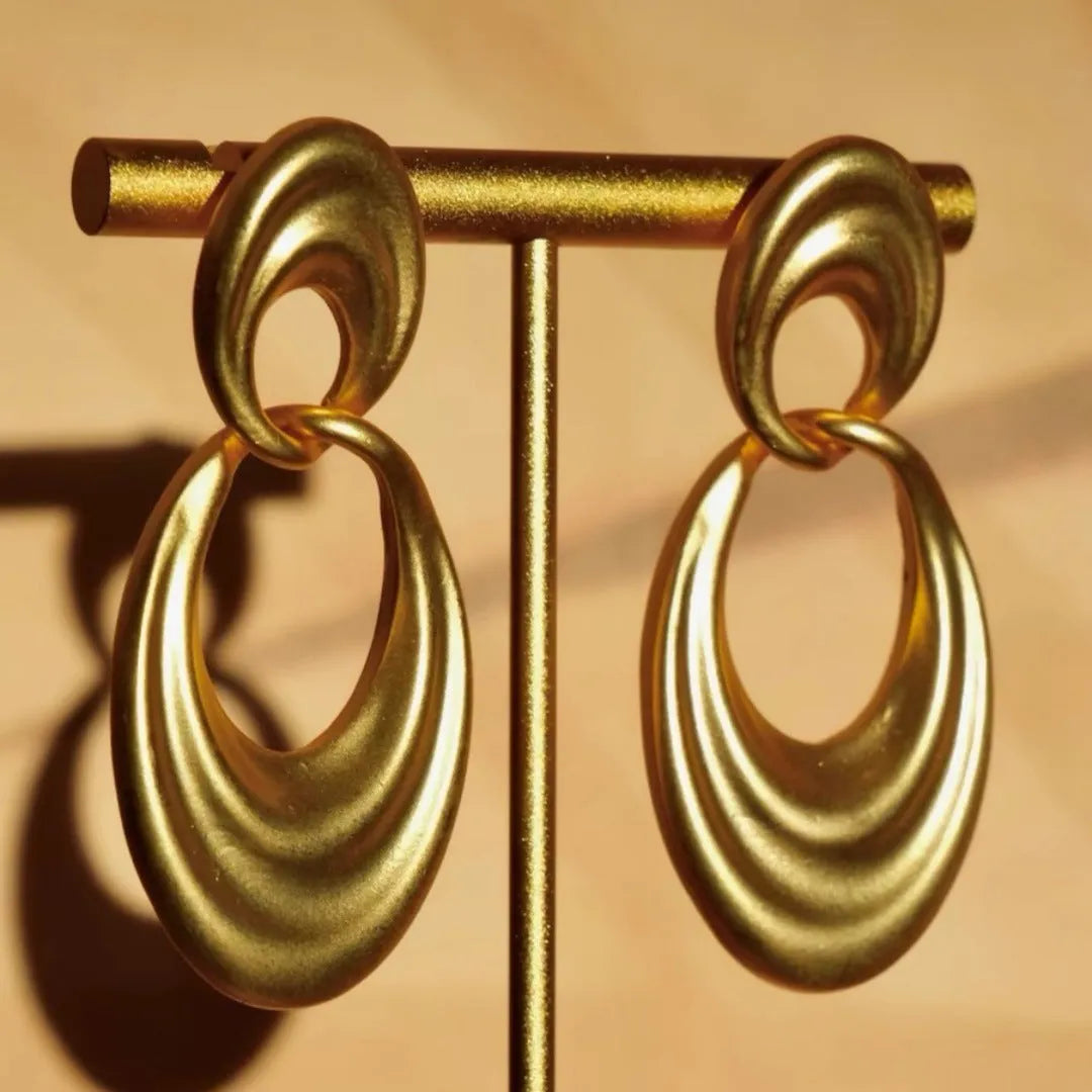 Quicksand-coloured double circle French retro earrings with U-shaped design on copper