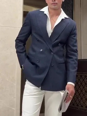 Men's striped double-breasted polyester blazer with regular fit design