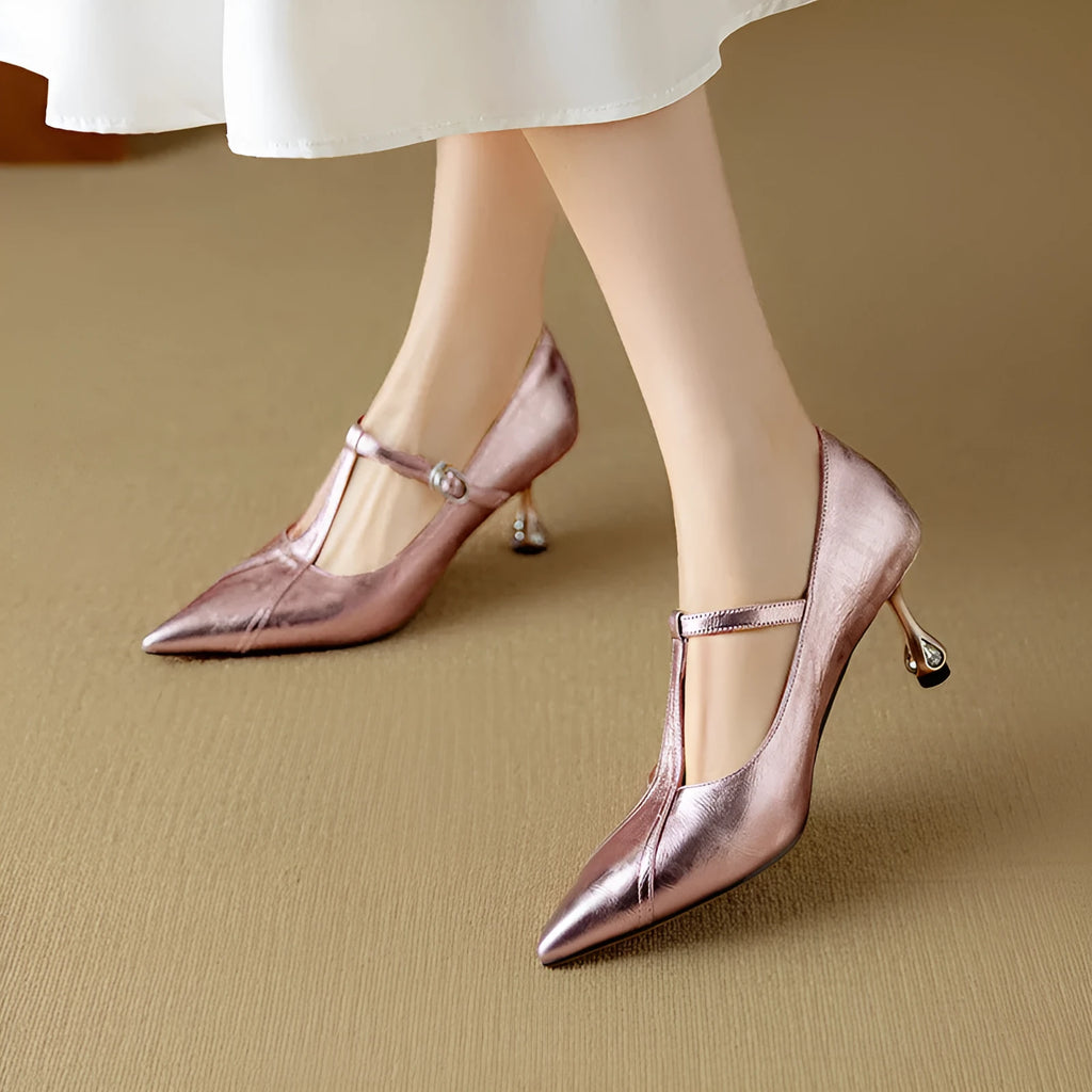 Genuine leather women's high heels with chunky mid heel and pointed toe in Mary Jane style