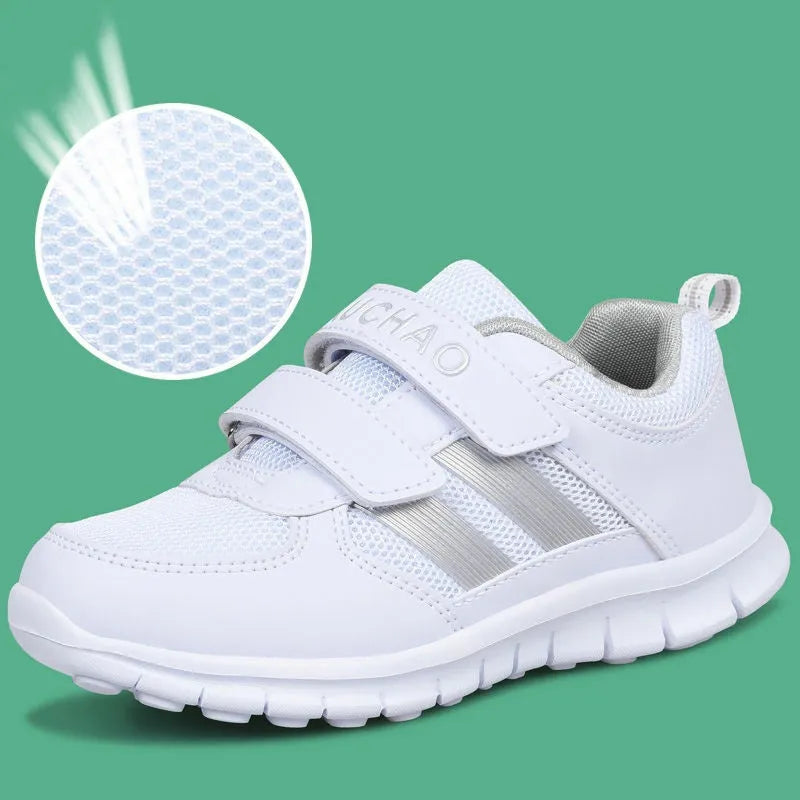 Boys' black waterproof non-slip deodorant sports shoes with mesh upper and rubber sole