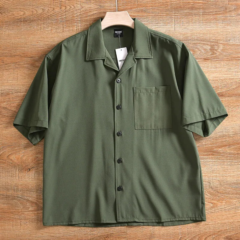 Men's loose fit short sleeve shirt in polyester cotton fabric, shown in army green colour