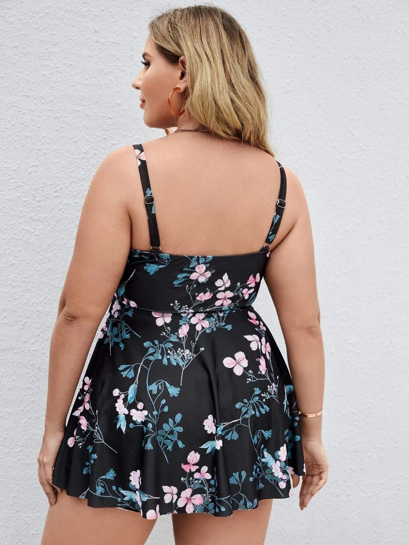 Women's plus size floral print one-piece swimsuit in extended sizes with high elasticity fabric