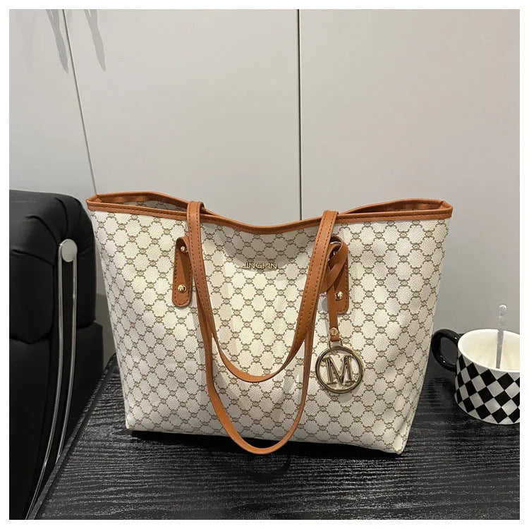 Western style PU leather shoulder bag with sewing thread detail and polyester lining.