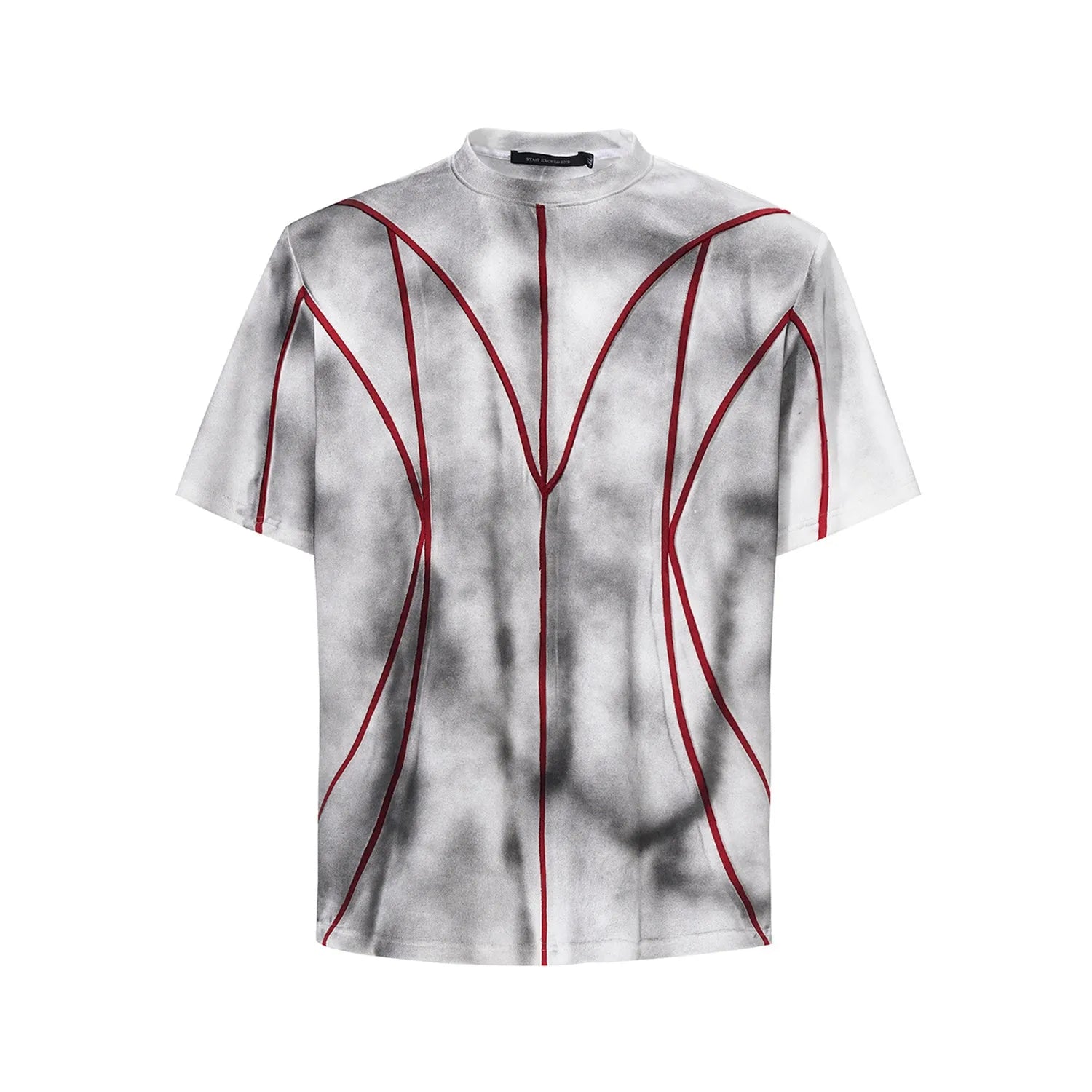 Padded shoulder short sleeve T-shirt with three-dimensional line patchwork design and round neck collar