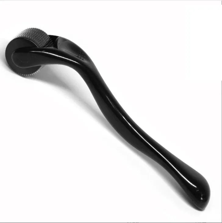 Black 540 roller microneedle with 304 stainless steel needles and PC handle for skin and beard use