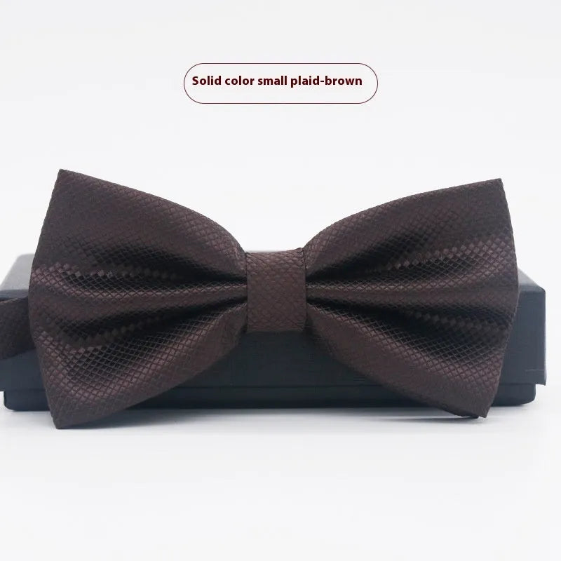 Men's flat head solid colour bow tie in polyester, showing 12cm by 6cm size on a background.