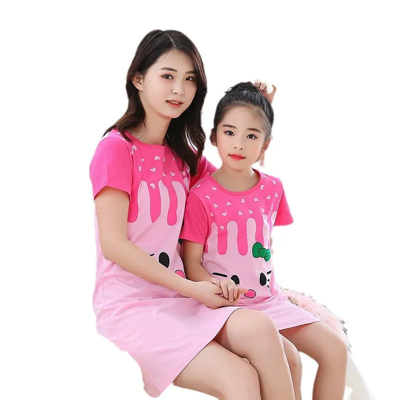 Children's purified cotton short sleeve nightdress in pink with strawberry print for summer
