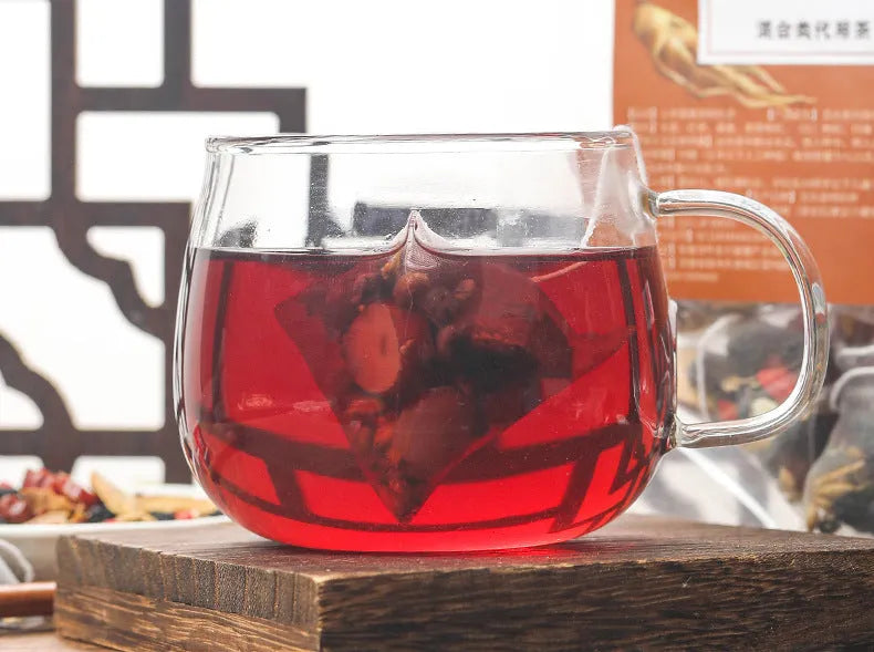 Box of 40 individual ginseng, mulberry and black wolfberry tea sachets, total weight 200g.