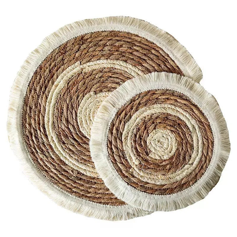 Round papyrus placemat with decorative tassels in Japanese straw design