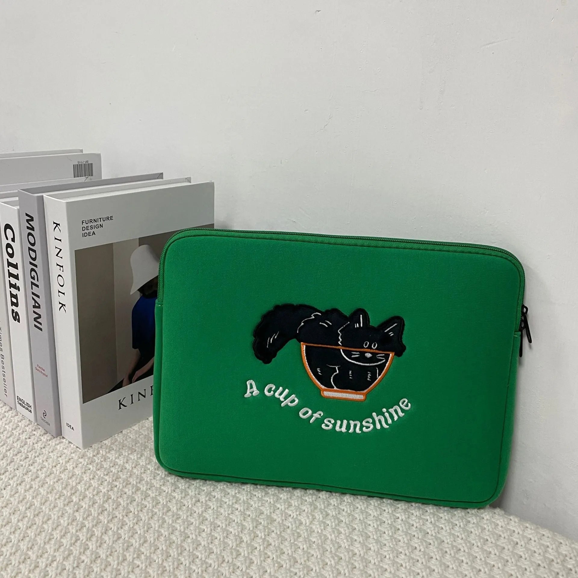 Embroidered animal design laptop sleeve in polyester with puppy pattern for 13-15 inch laptops