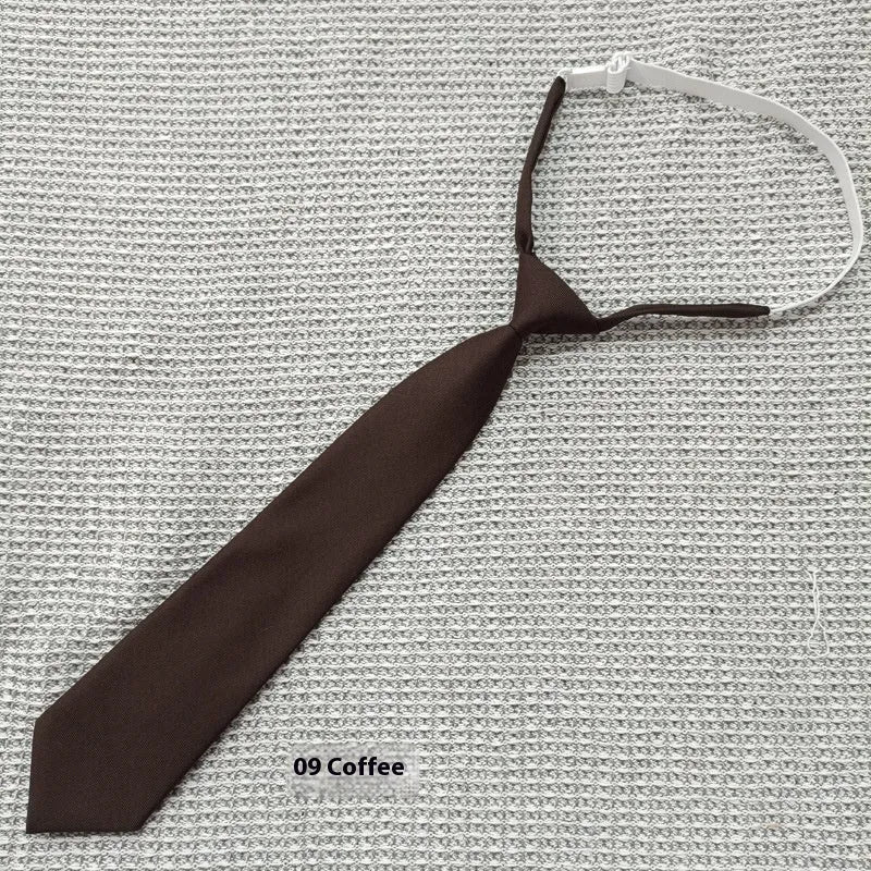 Men's solid colour cotton bow tie in arrow style measuring 35x7cm