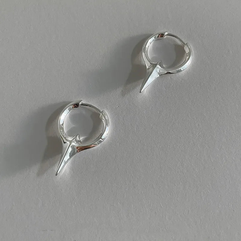 Women's geometric star ear clips with platinum electroplating and clip-on design