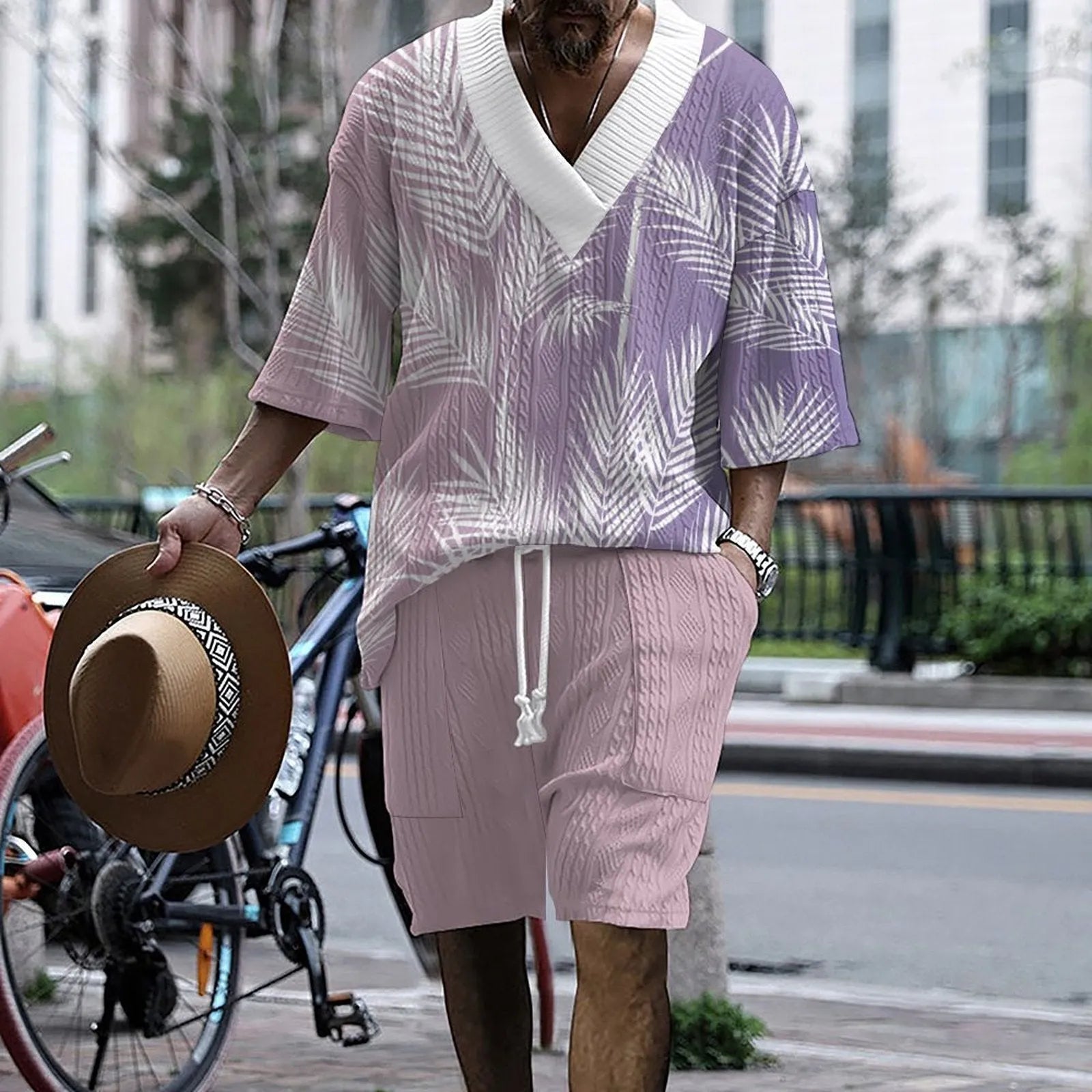 Printed men's knitted short-sleeved top and matching shorts in a drop-shoulder design.